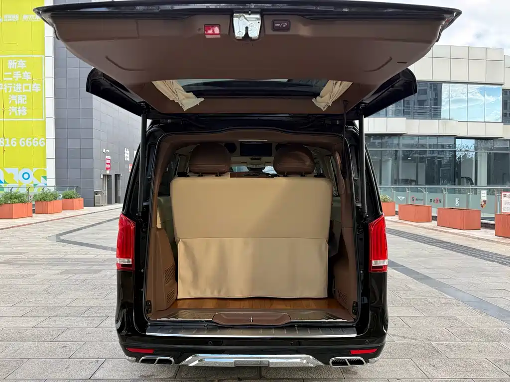Mercedes-Benz V-Class — миниатюра 34