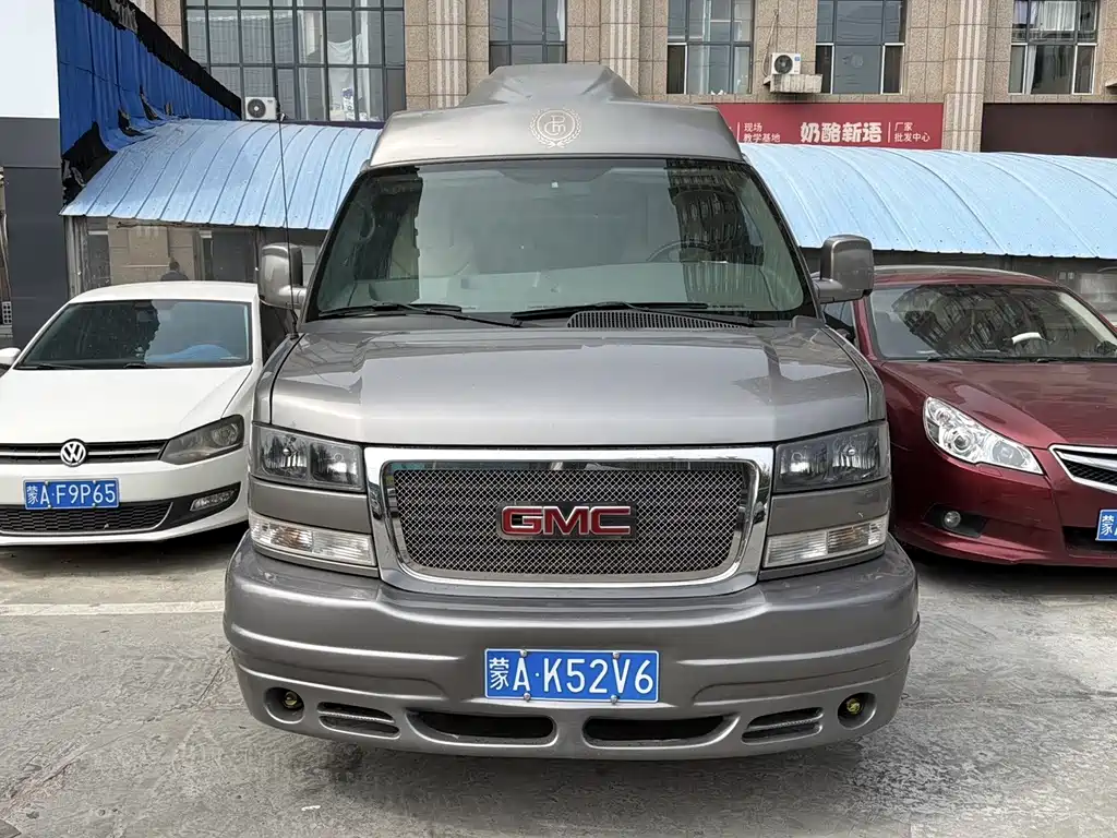 GMC Savana — миниатюра 2