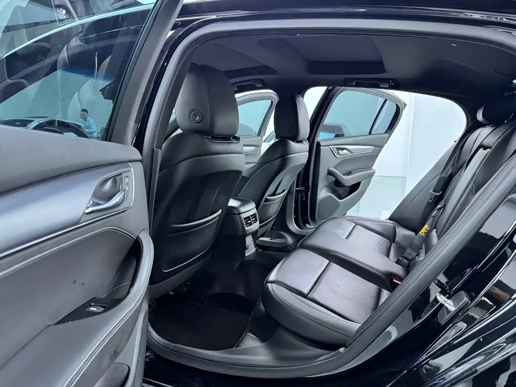 Cadillac CT5 2023 28T Luxury （ Standard ）
