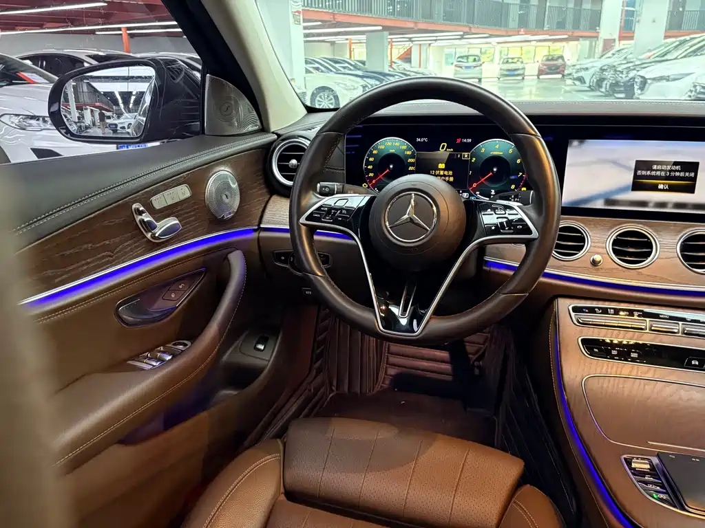 Mercedes-Benz E-Class — миниатюра 8
