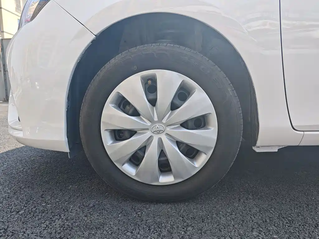 TOYOTA YARIS L TO ENJOY