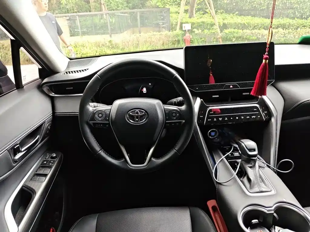 Toyota Harrier — миниатюра 6