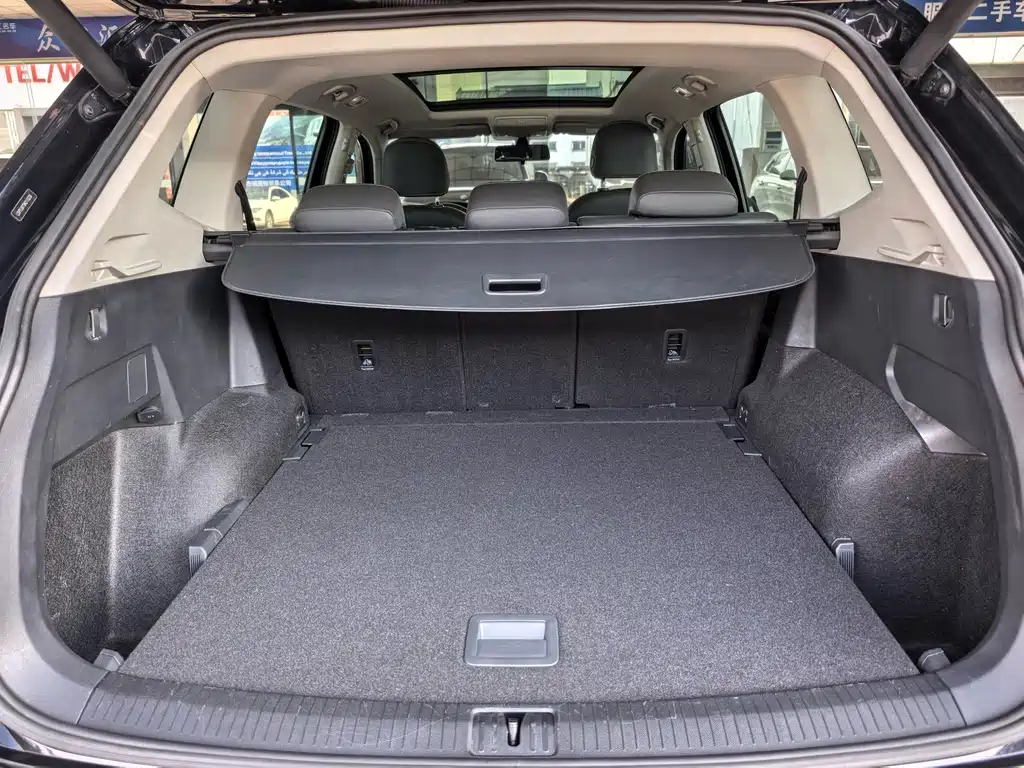 Volkswagen Tiguan L — миниатюра 12