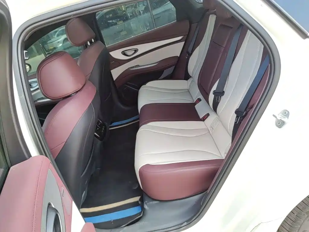 BYD Seal 07 DM-i — миниатюра 17