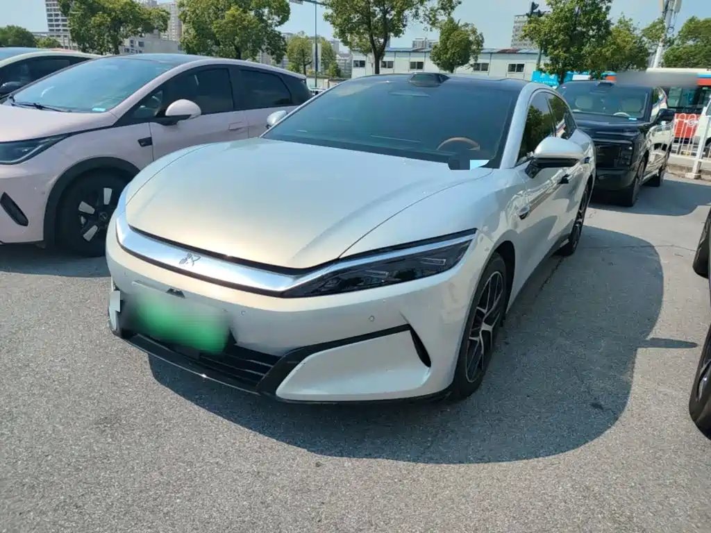 BYD Han L — миниатюра 2