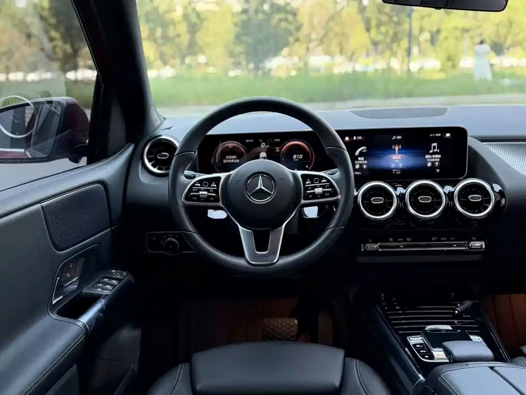 Mercedes-Benz B-Class — миниатюра 8