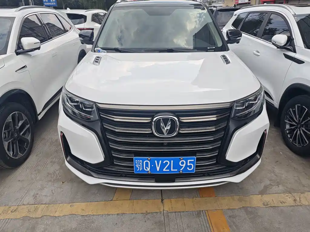 Changan CS95 — миниатюра 2