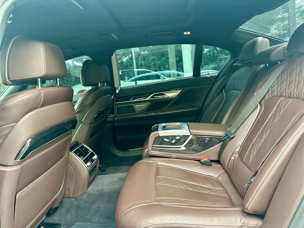 BMW 7 Series 7 2019 730Li M Sport
