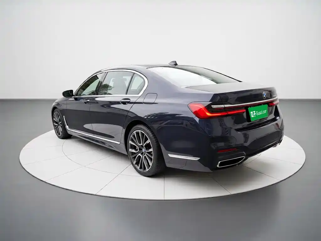 BMW 7 Series — миниатюра 25