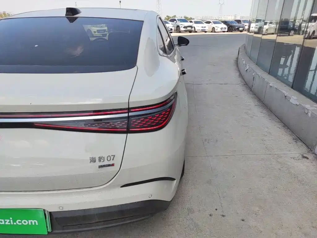 BYD Seal 07 DM-i — миниатюра 8