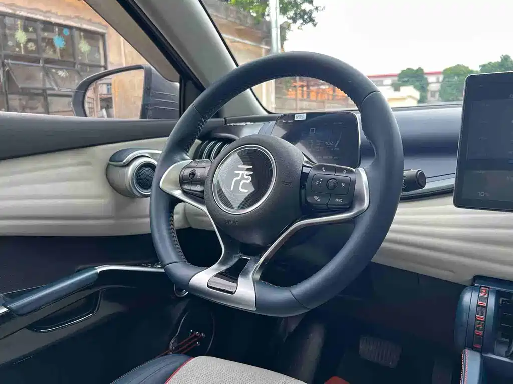 BYD Yuan Plus — миниатюра 11
