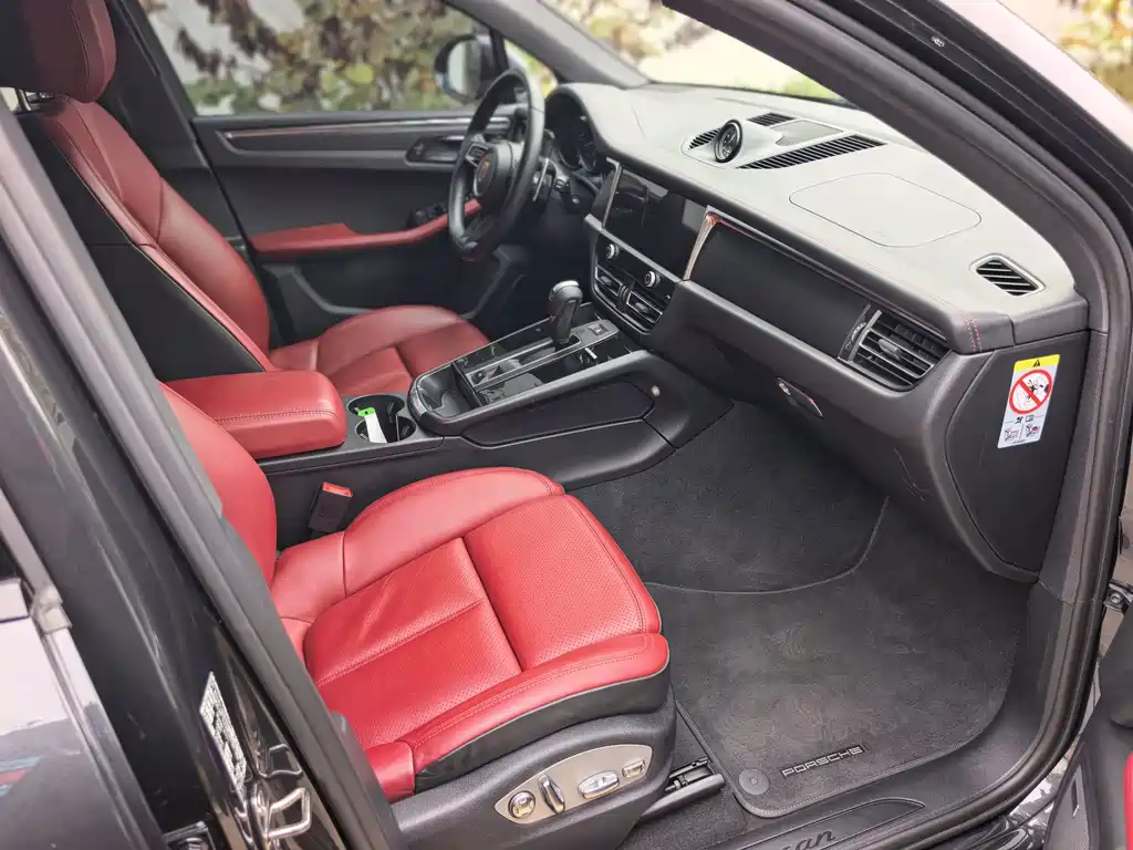 Porsche Macan — миниатюра 8