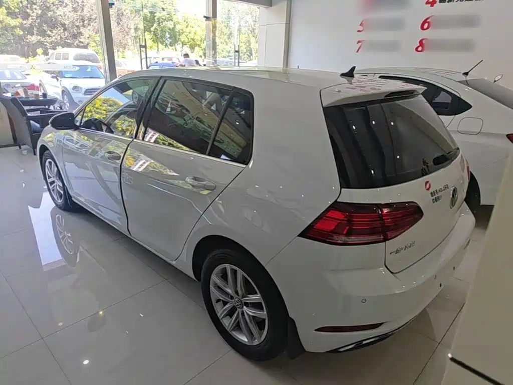 Volkswagen Golf — миниатюра 5