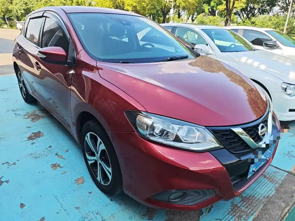 Nissan Tiida — миниатюра 4