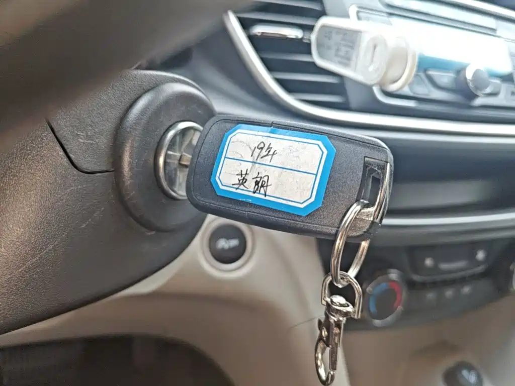 Buick Excelle — миниатюра 9