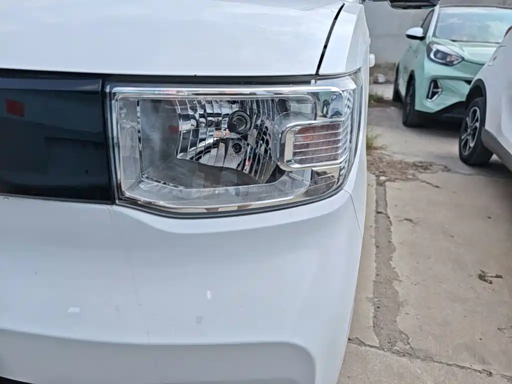 Wuling MINIEV — миниатюра 24