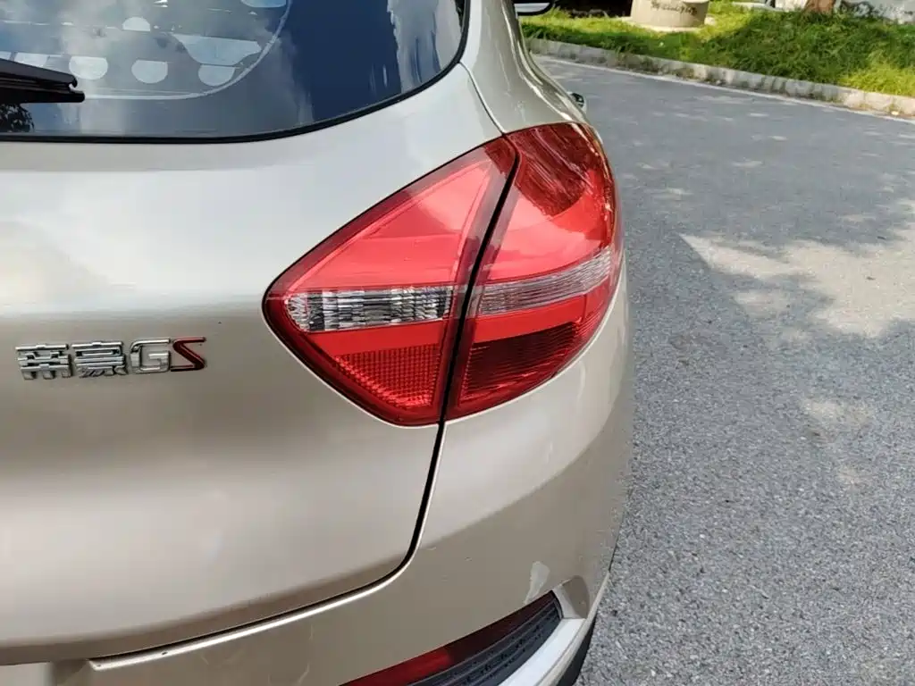 Geely Emgrand GS — миниатюра 8