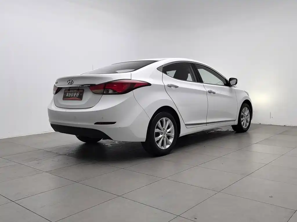 Hyundai Elantra Langdong — миниатюра 2