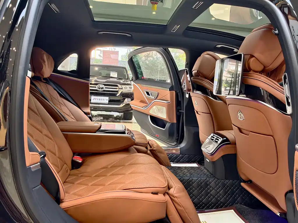 Mercedes-Benz S-Class — миниатюра 10