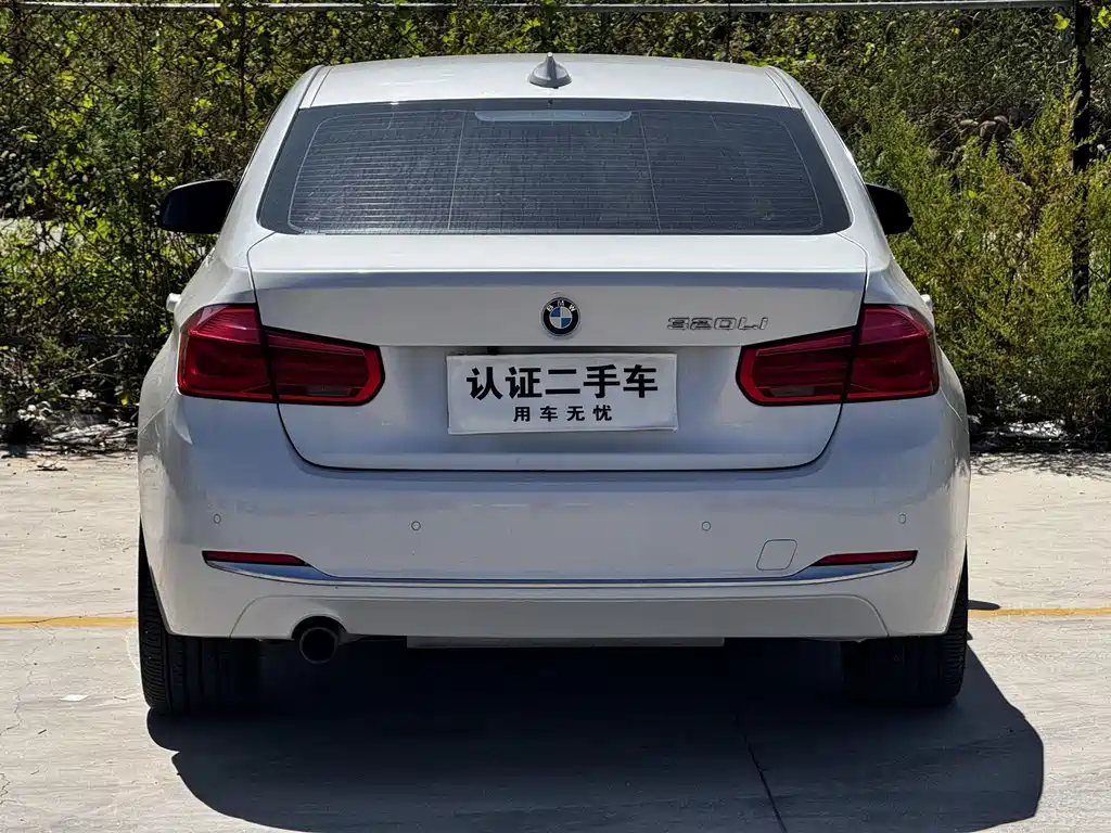 BMW 3 Series — миниатюра 4