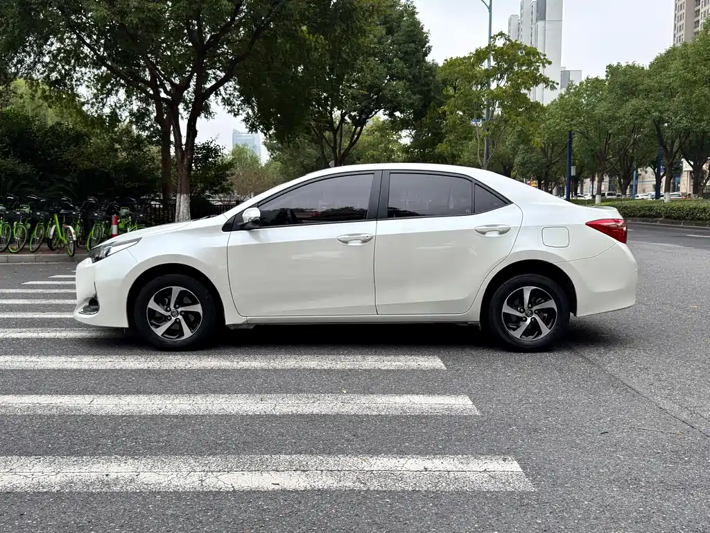 Toyota Levin — миниатюра 4