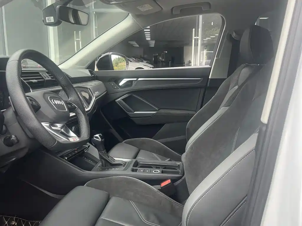 Audi Q3 Sportback — миниатюра 24