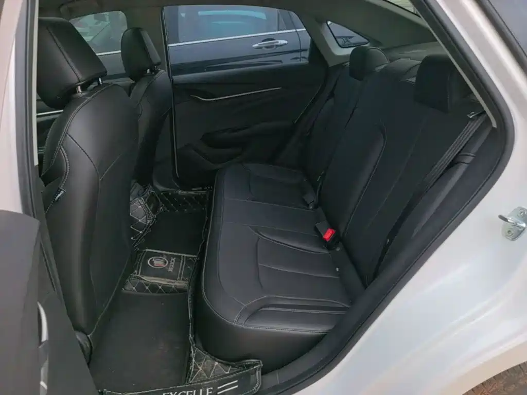 Buick Excelle — миниатюра 17