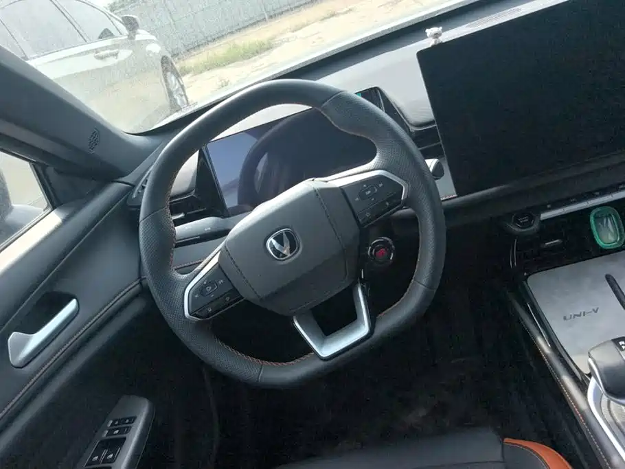 Changan UNI-V — миниатюра 15