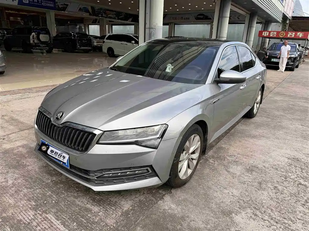 Купить Skoda Superb