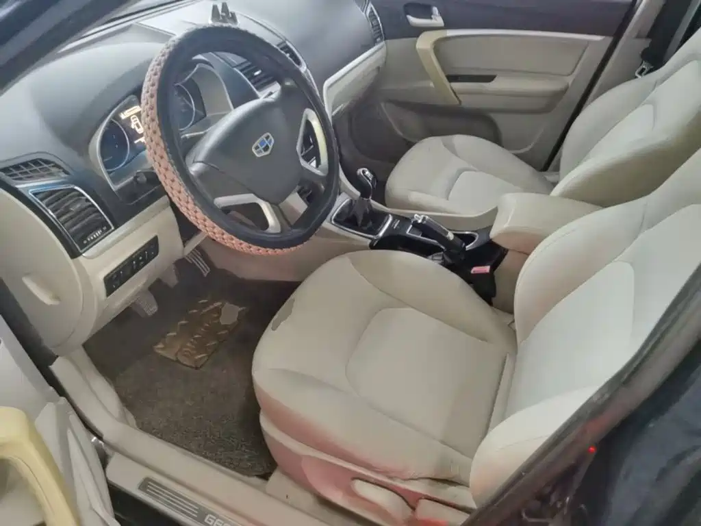 Geely Emgrand — миниатюра 15