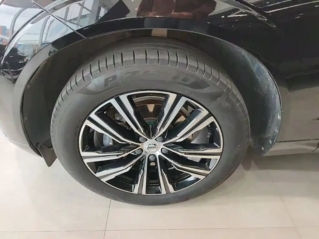 Volvo XC60 — миниатюра 23