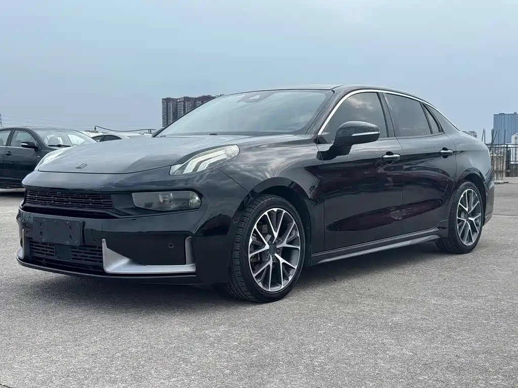 2019 Lynk & Co 03 - zdjęcie 1 z 15