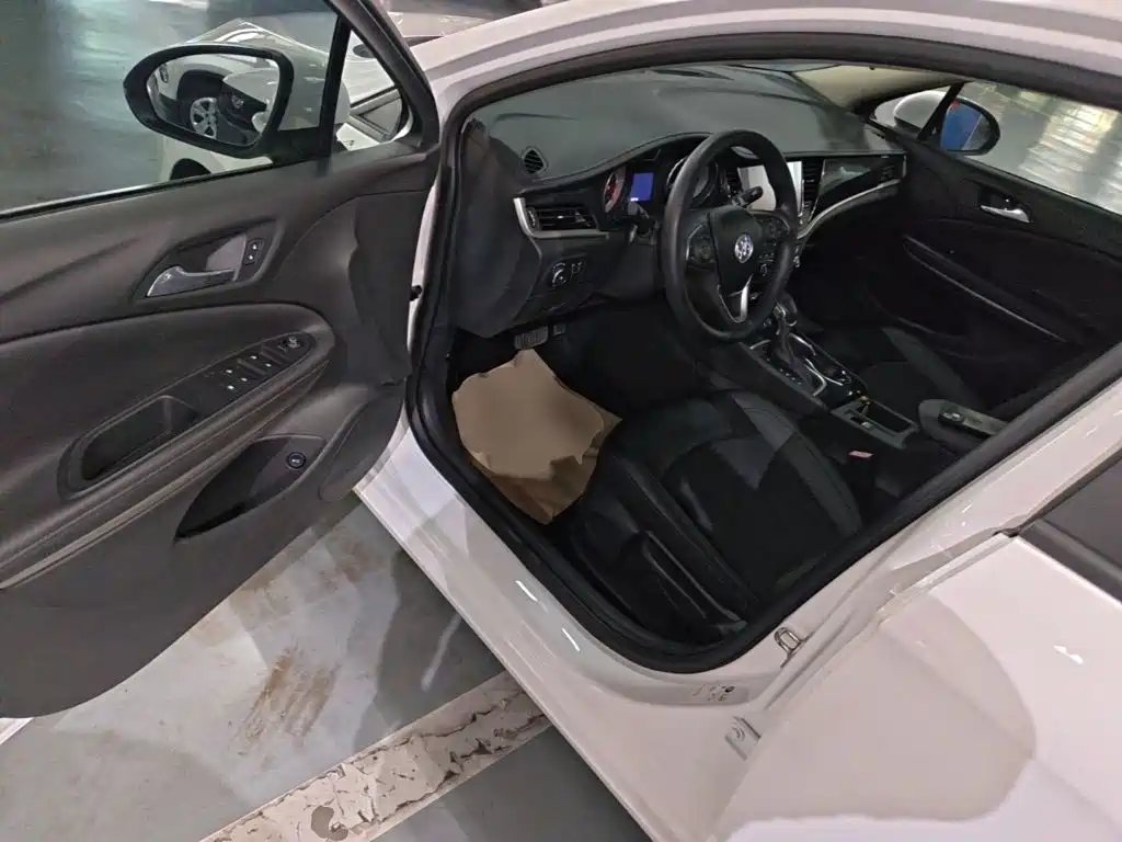 Buick Verano — миниатюра 16