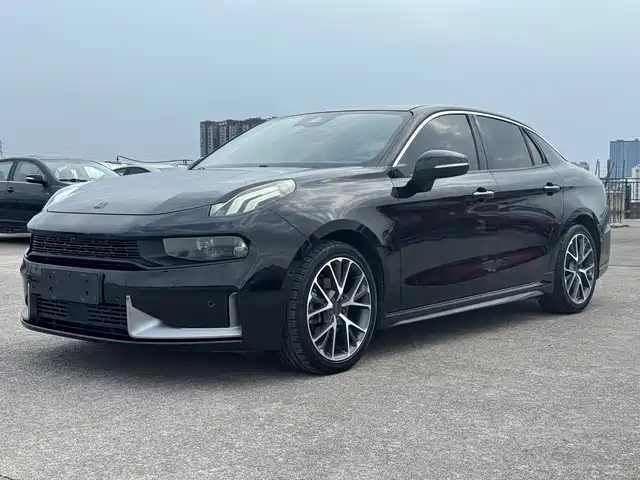 2019 Lynk & Co 03
