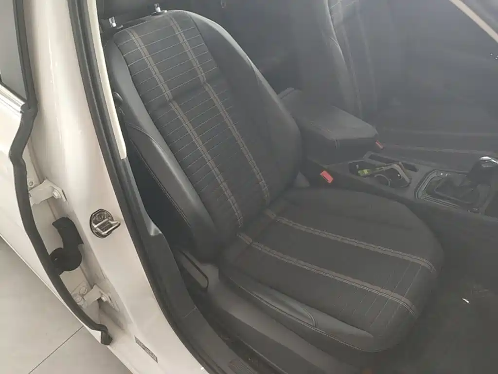 Volkswagen Lavida — миниатюра 25