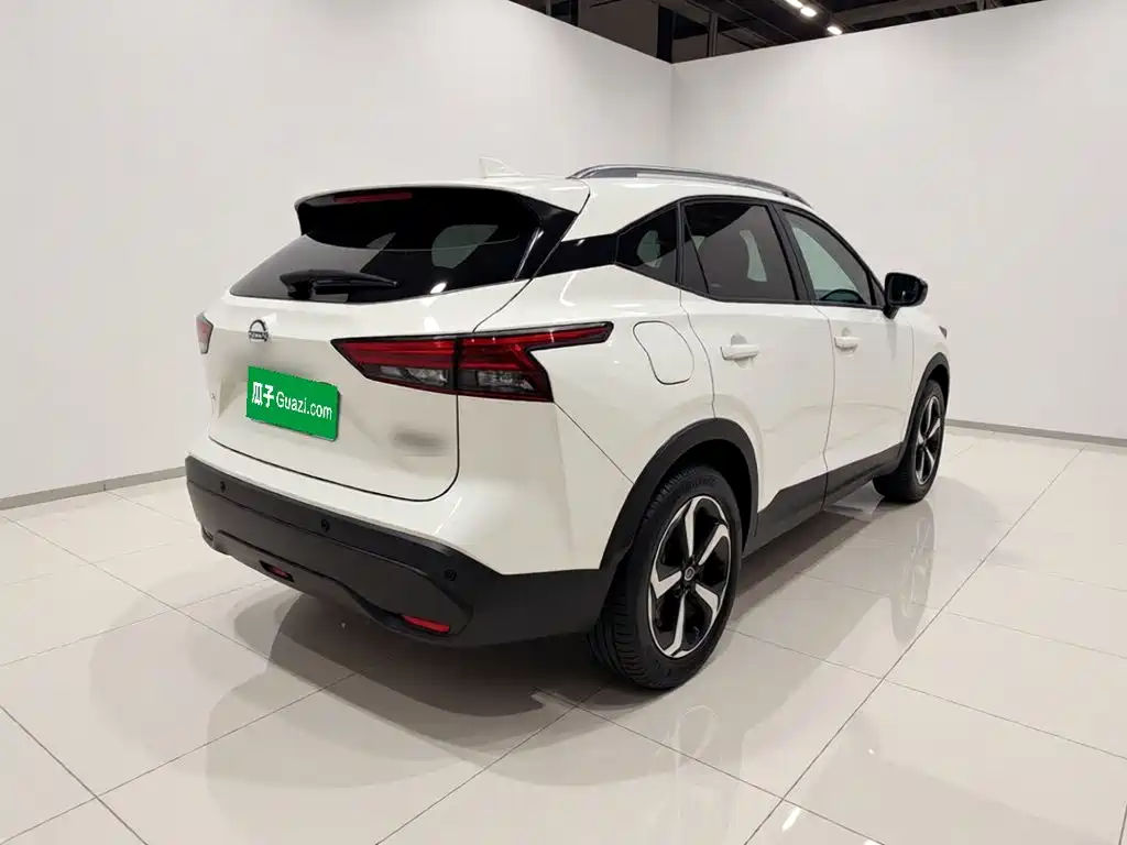 Nissan Qashqai — миниатюра 6