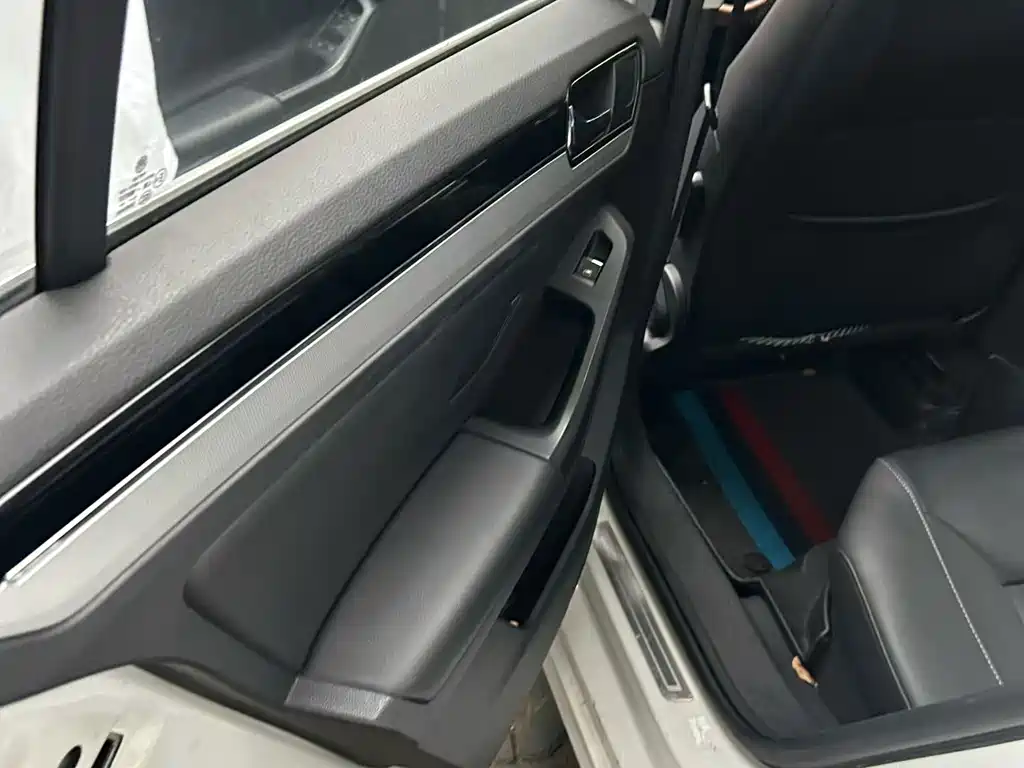 Volkswagen Sagitar — миниатюра 7