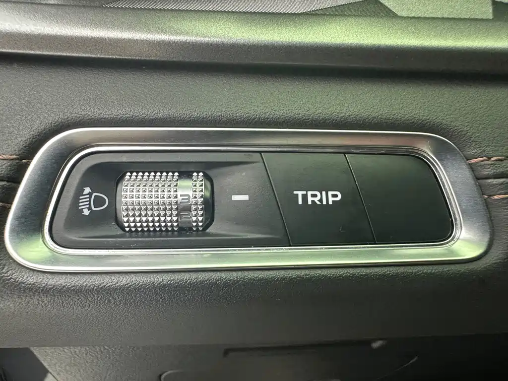 Geely Vision X6 — миниатюра 12