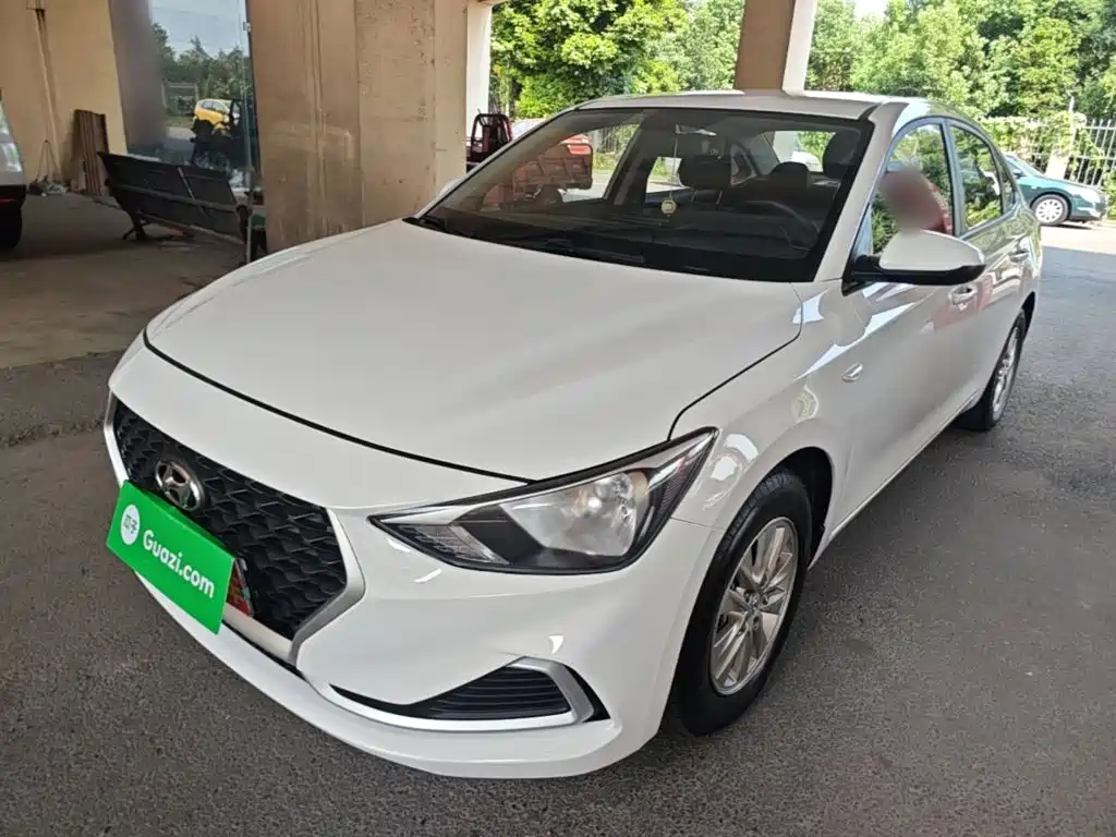 Hyundai Elantra — миниатюра 2