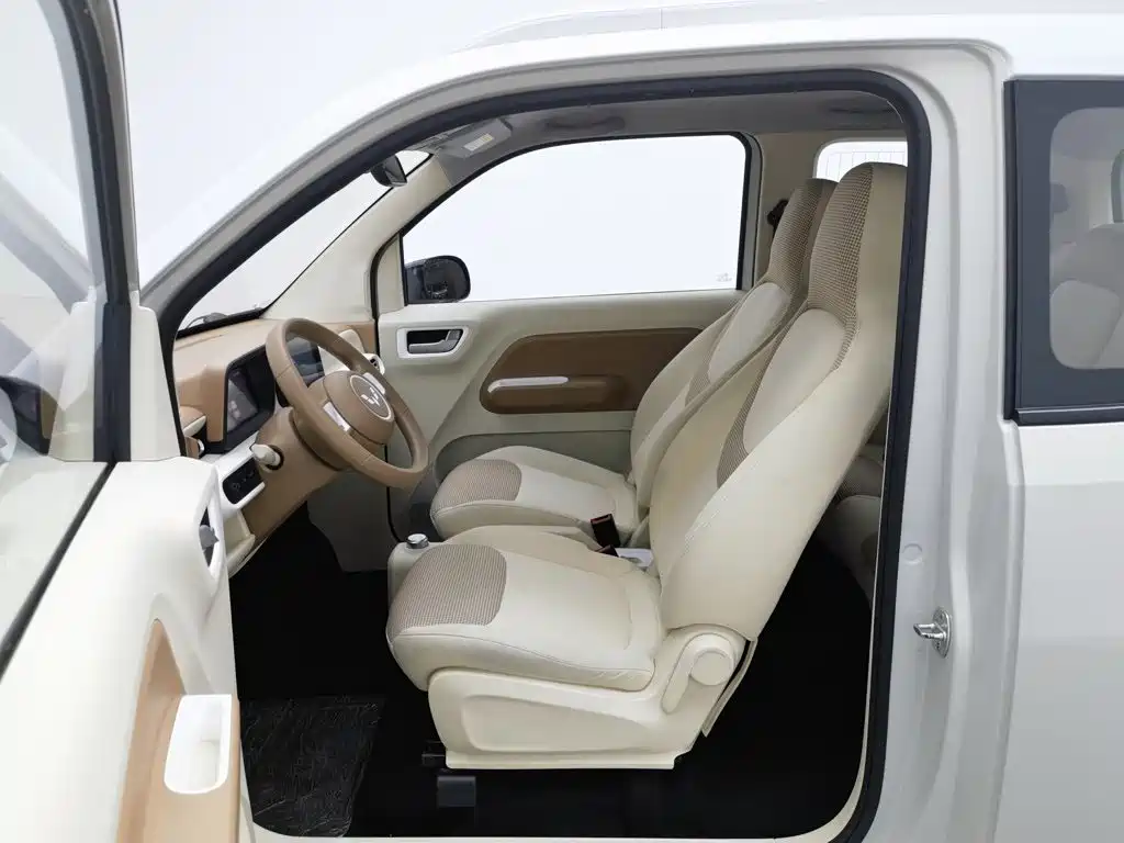 Wuling MINIEV — миниатюра 10