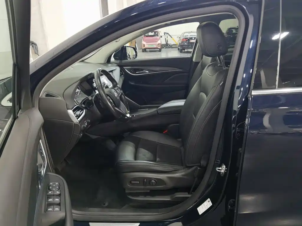 Buick Enclave — миниатюра 10