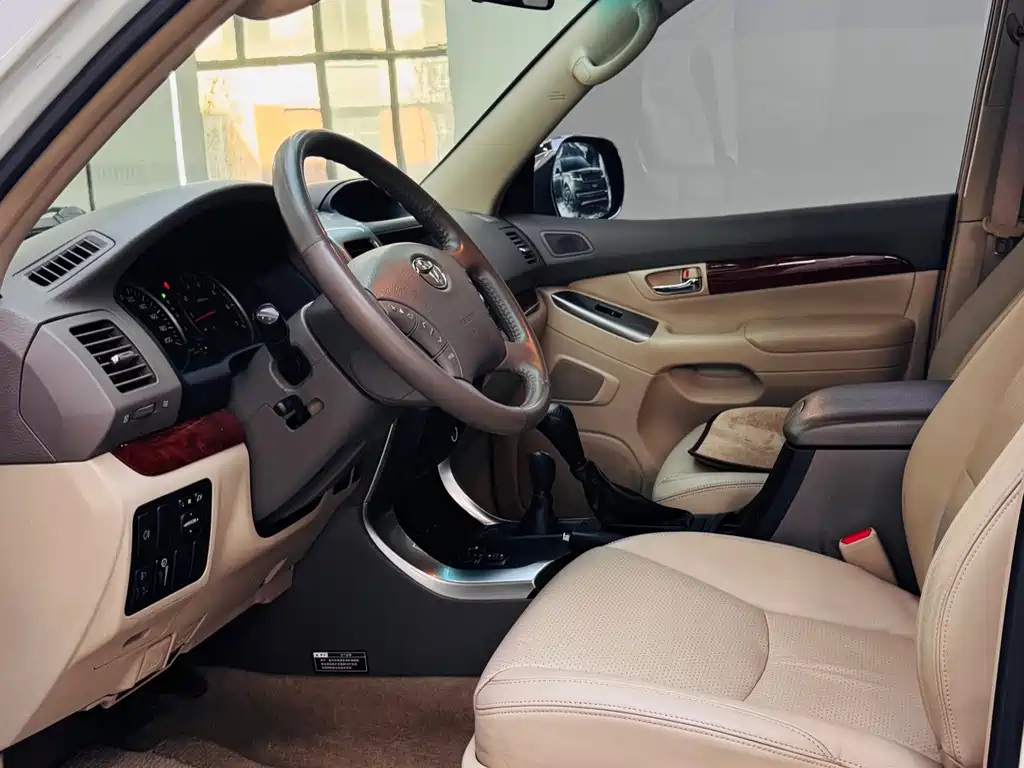 Toyota Prado — миниатюра 6