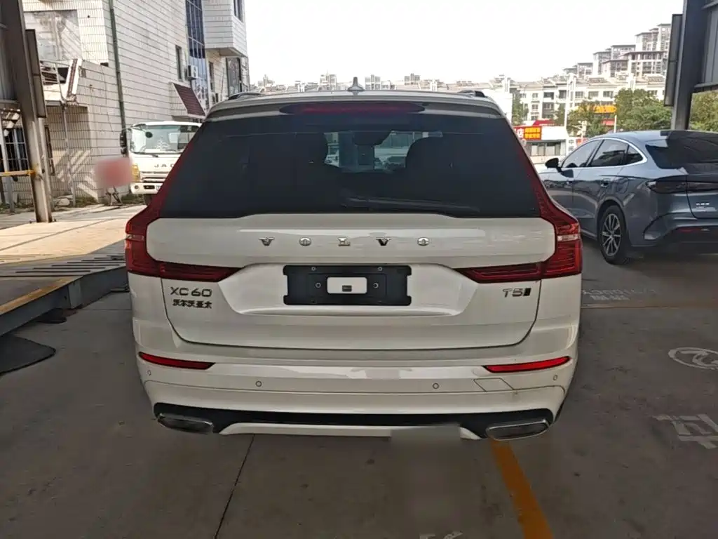 Volvo XC60 — миниатюра 6