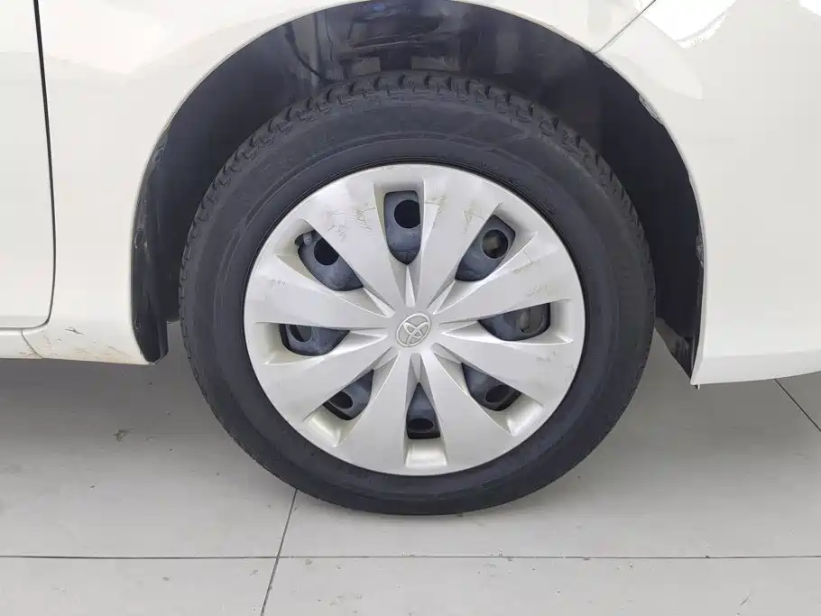 Toyota Yaris L — миниатюра 6