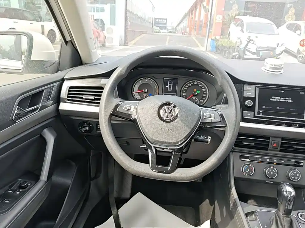 Volkswagen Lavida — миниатюра 11