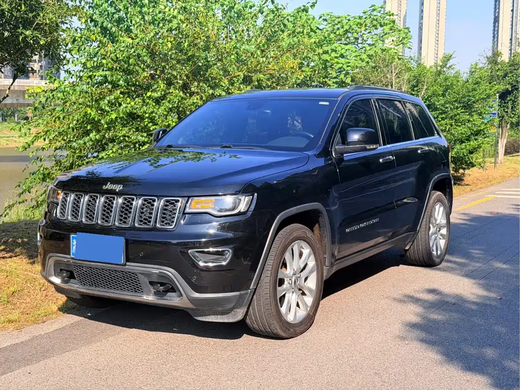 Jeep Grand Cherokee (Import)
