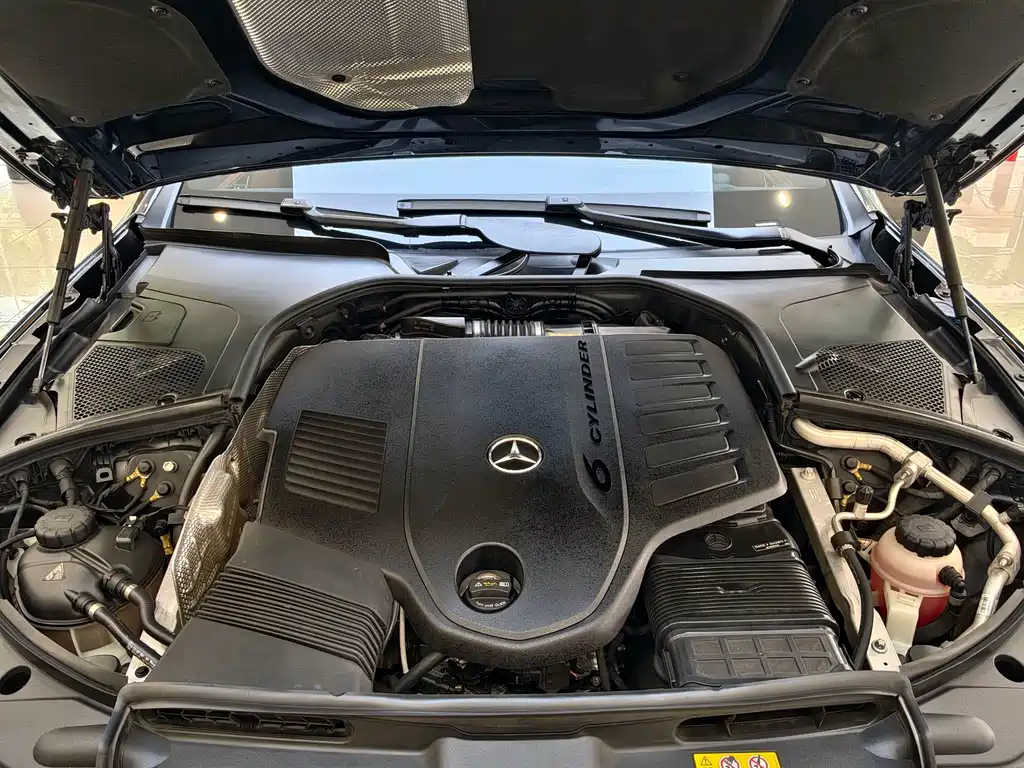 Mercedes-Benz S-Class — миниатюра 18