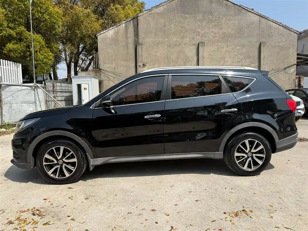 Dongfeng 580 2016 1.5T CVT Comfort