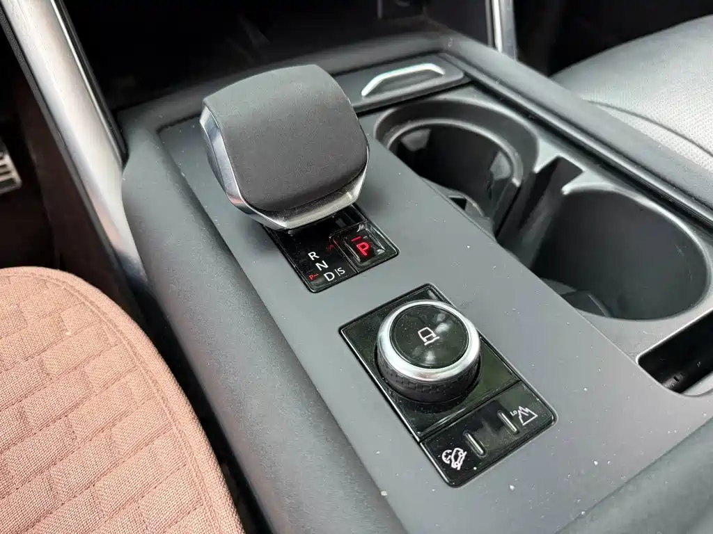 Land Rover Discovery — миниатюра 9