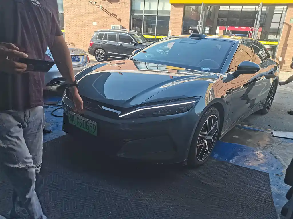 BYD Han L